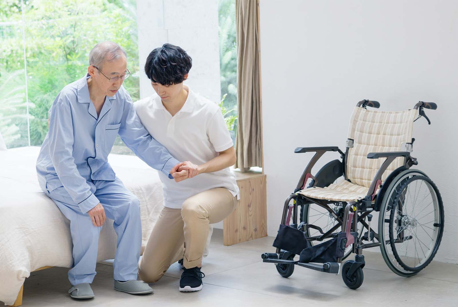 長照險是什麼？一定要買嗎？適合族群、常見QA一次看