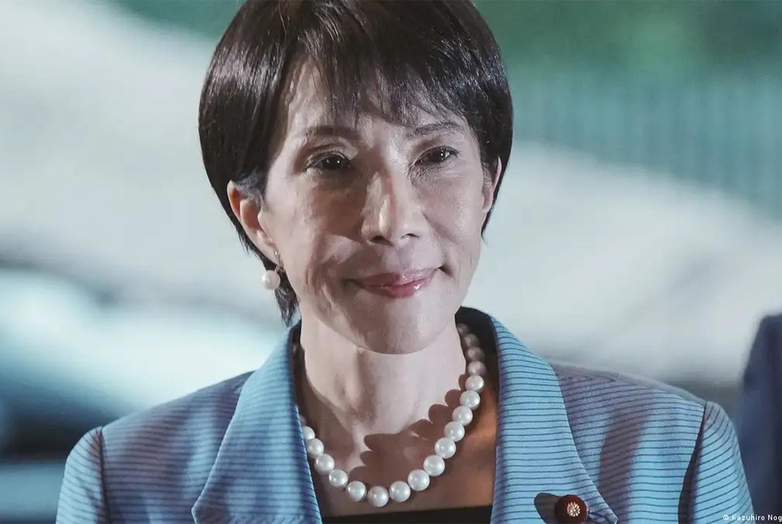 日本-高市早苗-首相-女性