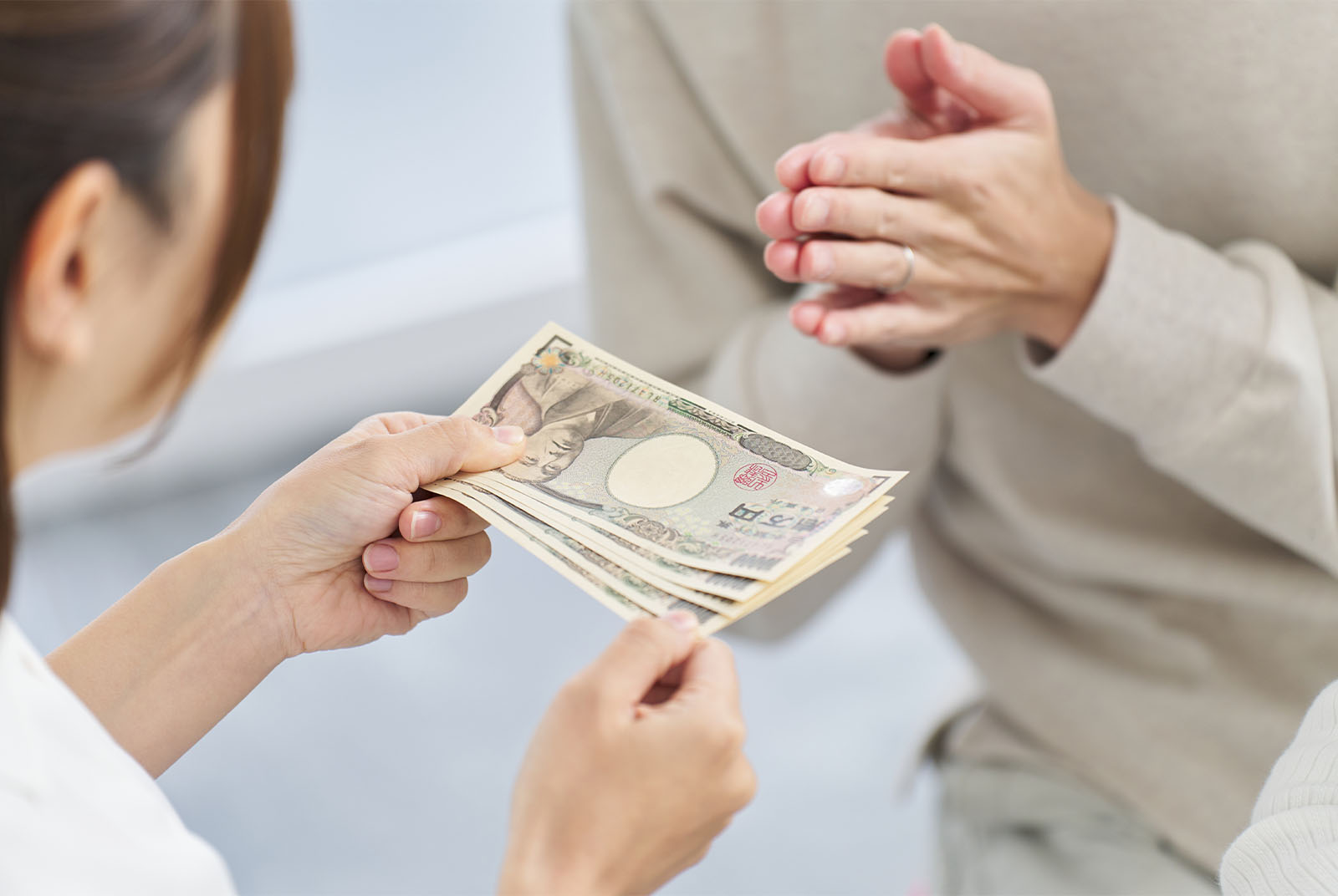 金錢-賺錢-財富-借錢