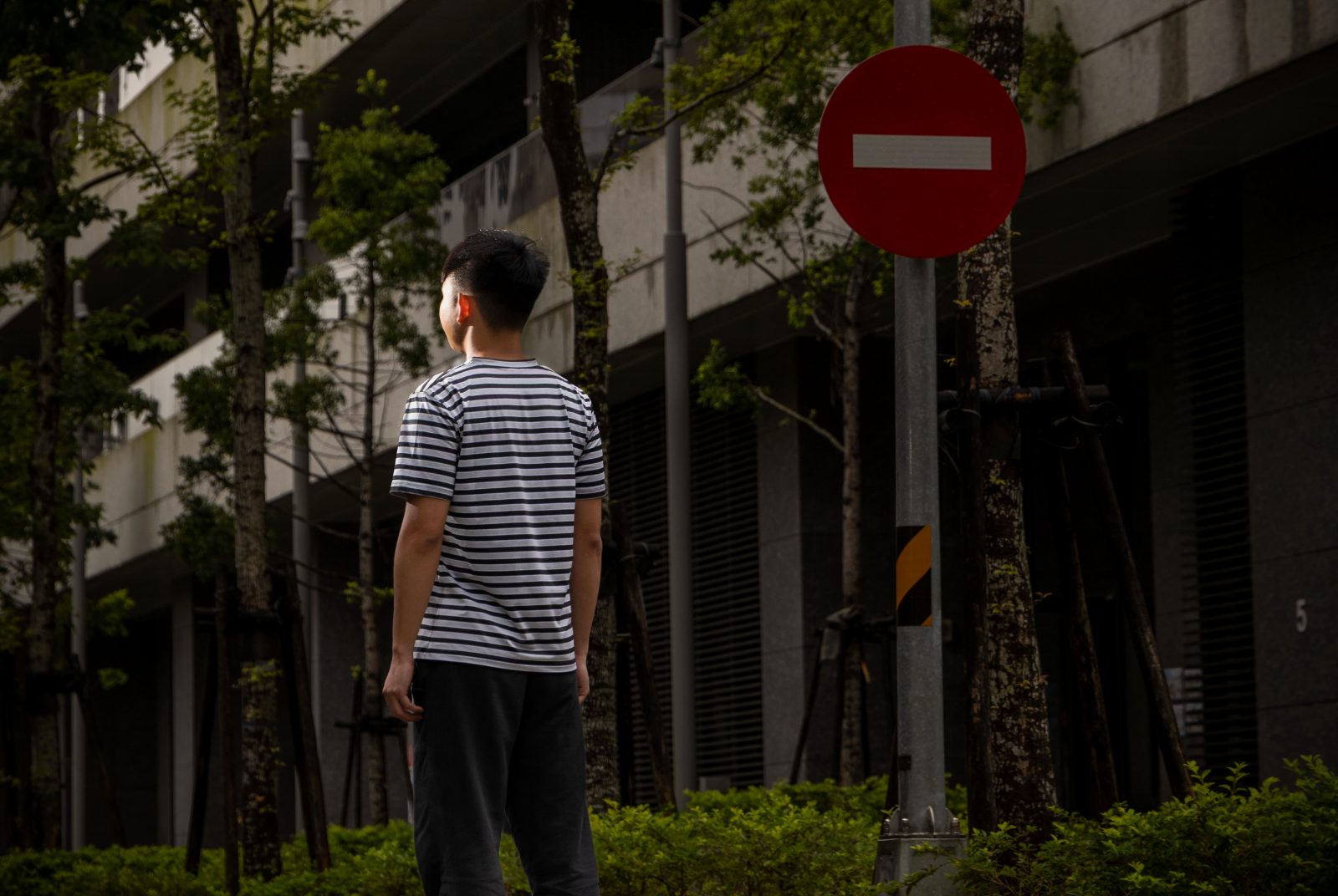 19歲販毒買豪車！毒癮少年金盆洗手改學土木：我想蓋屬於自己的房子