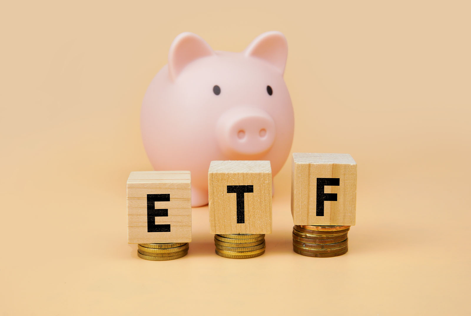 ETF-股票-投資-理財-財務-資產