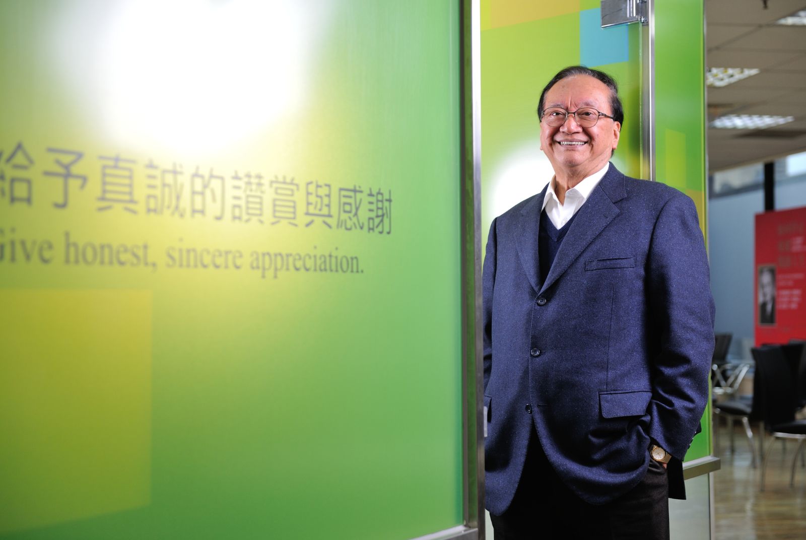 收在櫃子的絲巾到最後都沒用過⋯85歲黑幼龍：別再把好東西留給「有一天」