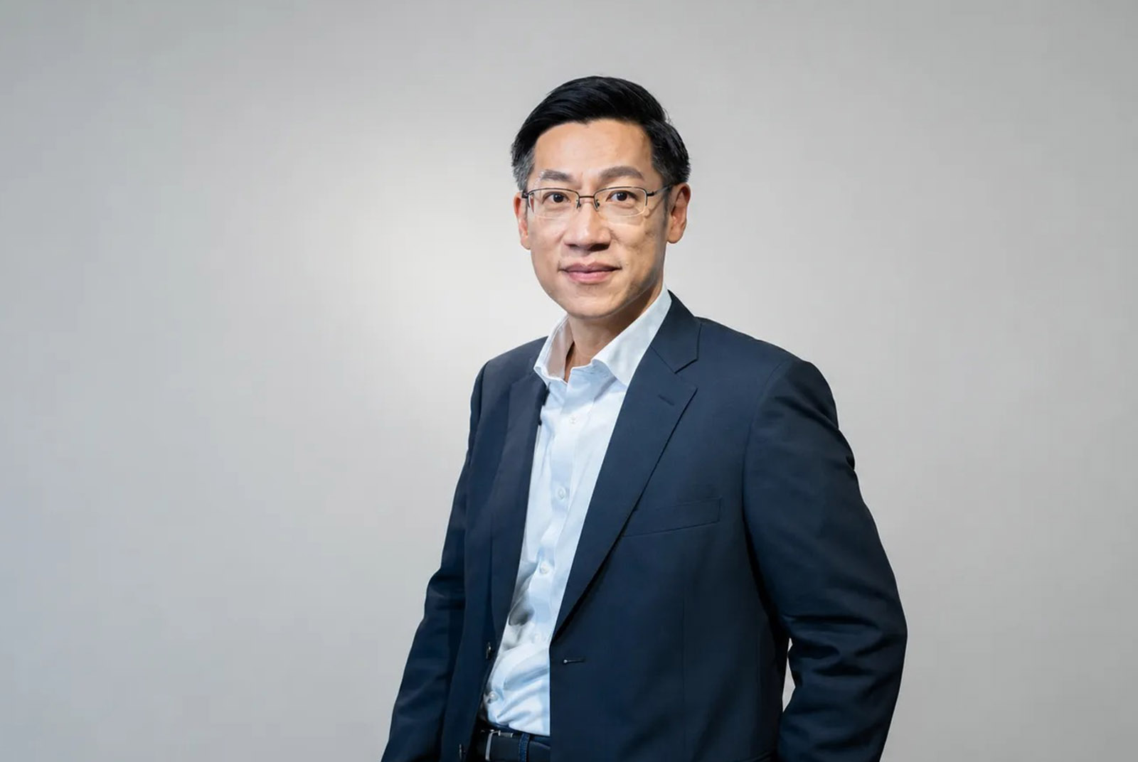 大學就賣軟體、全台補習班都找他！台大傳奇教師楊立偉：我不是神童，只是比較敢嘗試